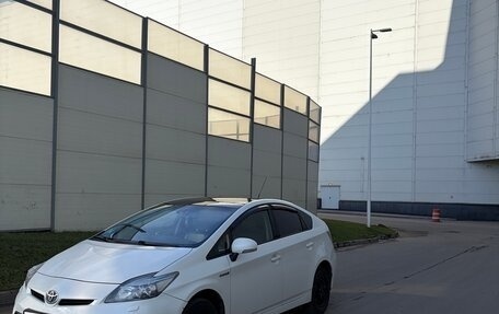 Toyota Prius, 2011 год, 975 000 рублей, 4 фотография
