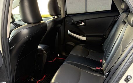 Toyota Prius, 2011 год, 975 000 рублей, 18 фотография