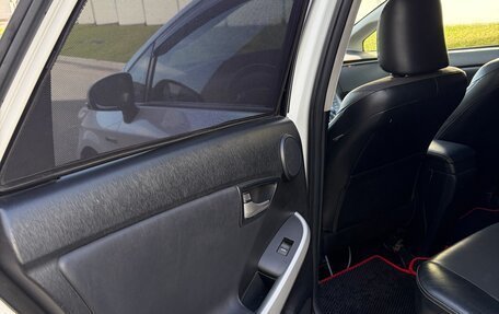 Toyota Prius, 2011 год, 975 000 рублей, 19 фотография