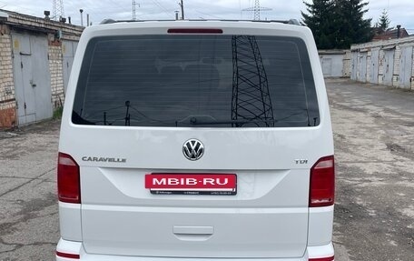 Volkswagen Caravelle T6 рестайлинг, 2016 год, 2 450 000 рублей, 6 фотография