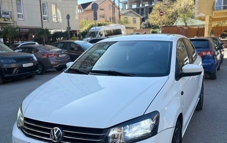 Volkswagen Polo VI (EU Market), 2017 год, 850 000 рублей, 2 фотография