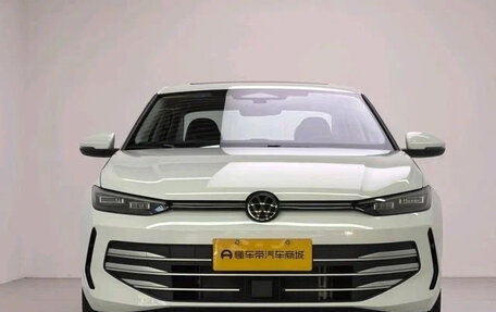 Volkswagen Lavida, 2025 год, 1 520 000 рублей, 2 фотография