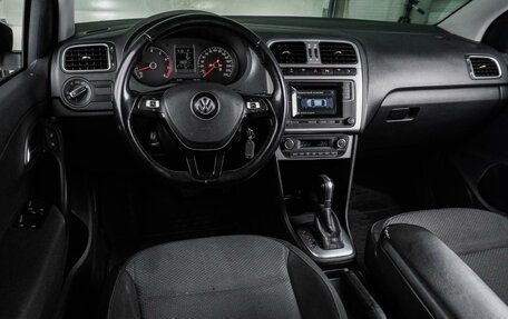 Volkswagen Polo VI (EU Market), 2016 год, 1 209 000 рублей, 6 фотография