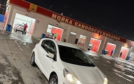 Toyota Aqua I, 2015 год, 980 000 рублей, 8 фотография