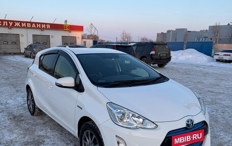Toyota Aqua I, 2015 год, 980 000 рублей, 2 фотография