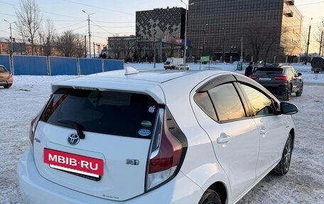 Toyota Aqua I, 2015 год, 980 000 рублей, 3 фотография