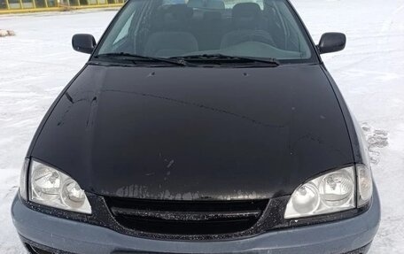 Toyota Avensis III рестайлинг, 2001 год, 450 000 рублей, 8 фотография