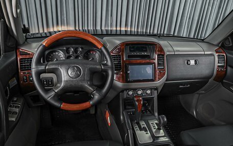 Mitsubishi Pajero III рестайлинг, 2004 год, 1 249 000 рублей, 6 фотография