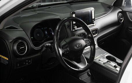 Hyundai Kona I, 2019 год, 1 929 000 рублей, 16 фотография