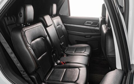 Ford Explorer VI, 2016 год, 2 949 000 рублей, 17 фотография