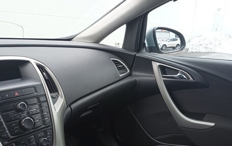 Opel Astra J, 2011 год, 650 000 рублей, 4 фотография