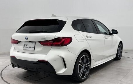 BMW 1 серия, 2022 год, 1 440 000 рублей, 3 фотография