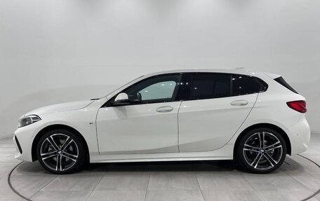 BMW 1 серия, 2022 год, 1 440 000 рублей, 7 фотография