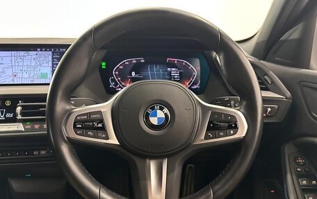BMW 1 серия, 2022 год, 1 440 000 рублей, 9 фотография