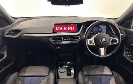 BMW 1 серия, 2022 год, 1 440 000 рублей, 8 фотография