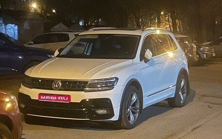 Volkswagen Tiguan II, 2019 год, 2 350 000 рублей, 1 фотография