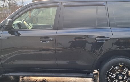 Toyota Land Cruiser 200, 2010 год, 2 850 000 рублей, 14 фотография