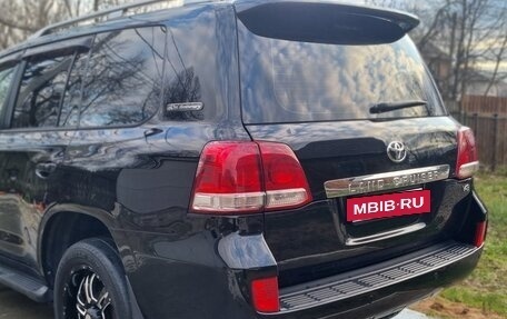 Toyota Land Cruiser 200, 2010 год, 2 850 000 рублей, 15 фотография