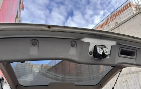 Nissan Tino, 1999 год, 250 000 рублей, 13 фотография