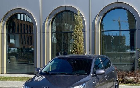 KIA Rio III рестайлинг, 2014 год, 880 000 рублей, 24 фотография