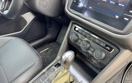 Volkswagen Tiguan II, 2019 год, 2 500 000 рублей, 11 фотография