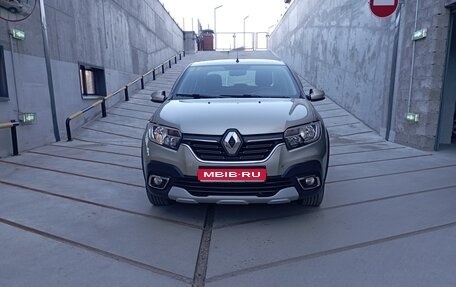 Renault Logan II, 2019 год, 1 100 000 рублей, 1 фотография