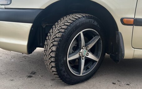 Toyota Avensis III рестайлинг, 2001 год, 500 000 рублей, 4 фотография