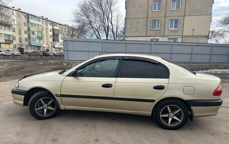 Toyota Avensis III рестайлинг, 2001 год, 500 000 рублей, 5 фотография