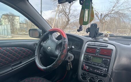 Toyota Avensis III рестайлинг, 2001 год, 500 000 рублей, 9 фотография