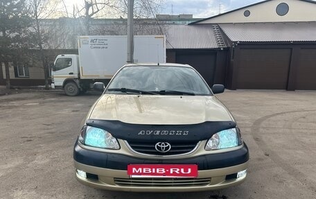 Toyota Avensis III рестайлинг, 2001 год, 500 000 рублей, 6 фотография