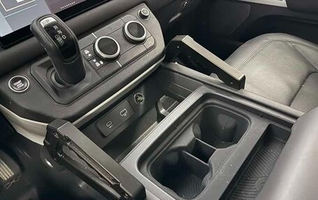 Land Rover Defender II, 2023 год, 12 940 000 рублей, 9 фотография