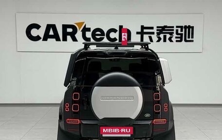 Land Rover Defender II, 2023 год, 12 940 000 рублей, 4 фотография