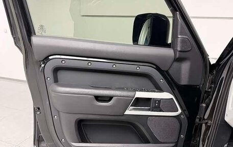 Land Rover Defender II, 2023 год, 12 940 000 рублей, 11 фотография