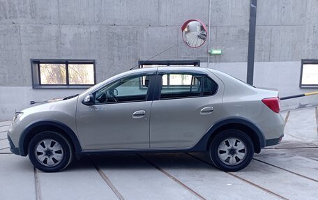 Renault Logan II, 2019 год, 1 100 000 рублей, 3 фотография