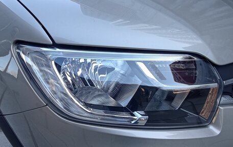 Renault Logan II, 2019 год, 1 100 000 рублей, 10 фотография