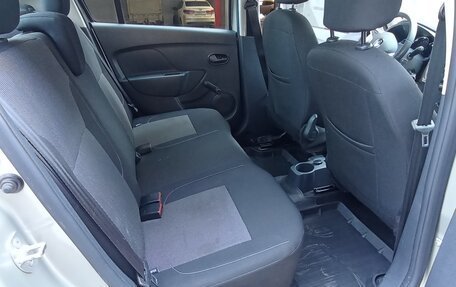 Renault Logan II, 2019 год, 1 100 000 рублей, 24 фотография