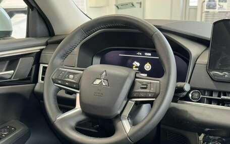 Mitsubishi Outlander, 2023 год, 4 149 000 рублей, 15 фотография