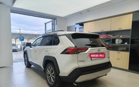 Toyota RAV4, 2025 год, 4 200 000 рублей, 6 фотография