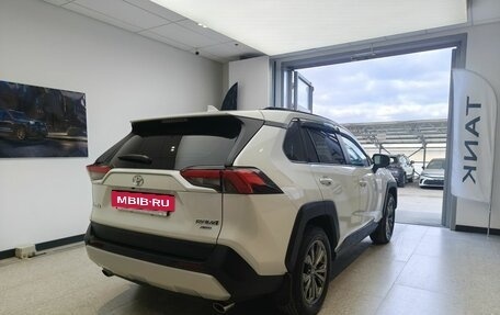 Toyota RAV4, 2025 год, 4 200 000 рублей, 4 фотография