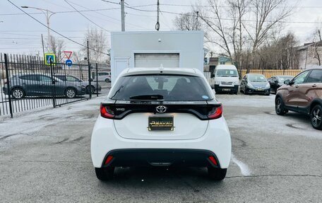 Toyota Yaris, 2020 год, 1 099 000 рублей, 7 фотография