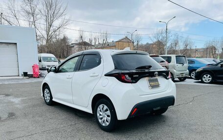 Toyota Yaris, 2020 год, 1 099 000 рублей, 8 фотография