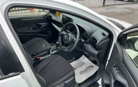 Toyota Yaris, 2020 год, 1 099 000 рублей, 14 фотография