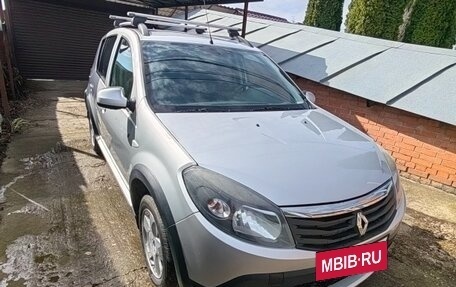 Renault Sandero I, 2014 год, 560 000 рублей, 2 фотография