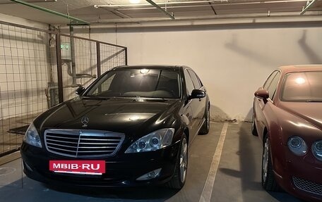 Mercedes-Benz S-Класс, 2009 год, 4 000 000 рублей, 24 фотография