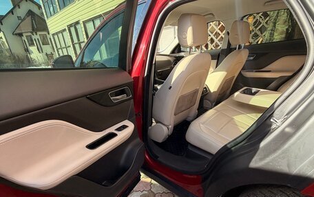 Jaguar F-Pace, 2017 год, 2 350 000 рублей, 9 фотография