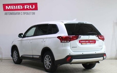 Mitsubishi Outlander III рестайлинг 3, 2018 год, 2 029 000 рублей, 4 фотография