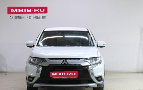 Mitsubishi Outlander III рестайлинг 3, 2018 год, 2 029 000 рублей, 5 фотография