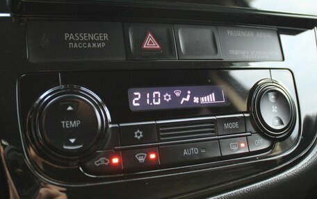 Mitsubishi Outlander III рестайлинг 3, 2018 год, 2 029 000 рублей, 17 фотография