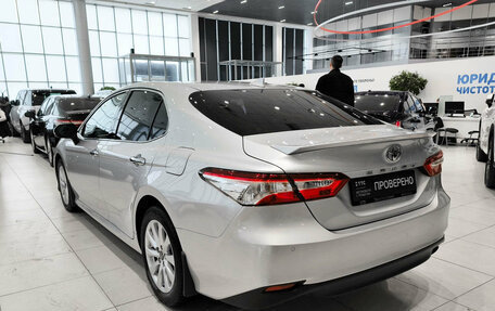 Toyota Camry, 2019 год, 3 087 000 рублей, 8 фотография