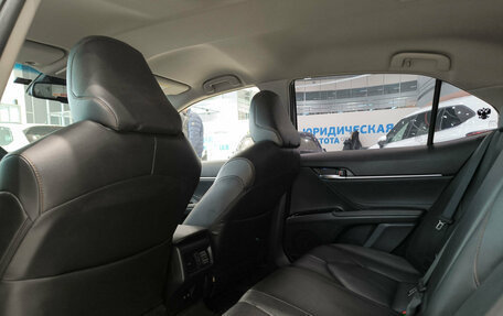 Toyota Camry, 2019 год, 3 087 000 рублей, 15 фотография